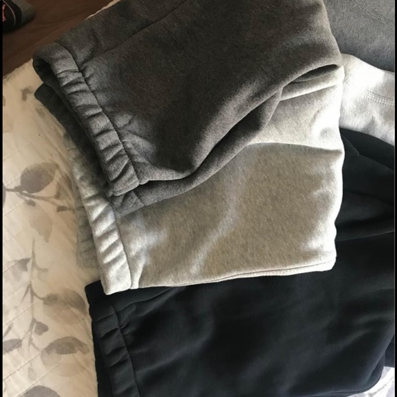 Nike Club Joggers (SOLD) - Picture 3 of 3